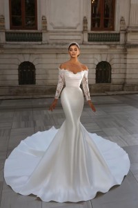 luxurious Customized Latest Mermaid Off Shoulder Wedding Dresses Sexy Bridal Gown With Lace Long Sleeve