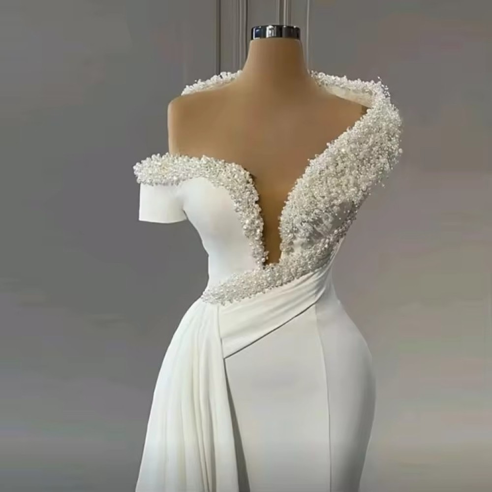 luxurious Customized Sexy Ceremony Party Long Formal Satin Elegant Bride Wedding Dresses Gown for Women