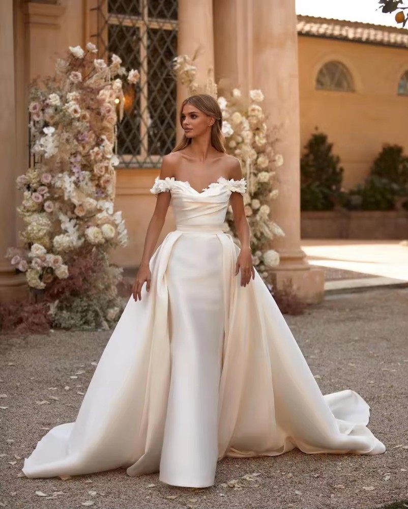 luxurious Customized Romantic Wedding Dress for Brides - Organza Sweetheart A-line Stickers Strap Back
