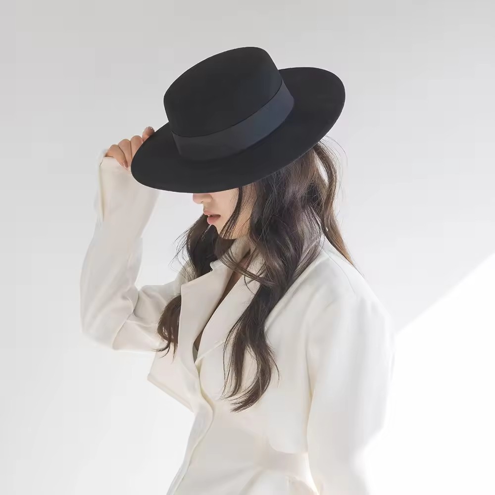Customized New Arrival Winter Flat Top Woolen Hat With Webbing Casual Fashionable Sheep Woolen Flat Hat for Party Shopping